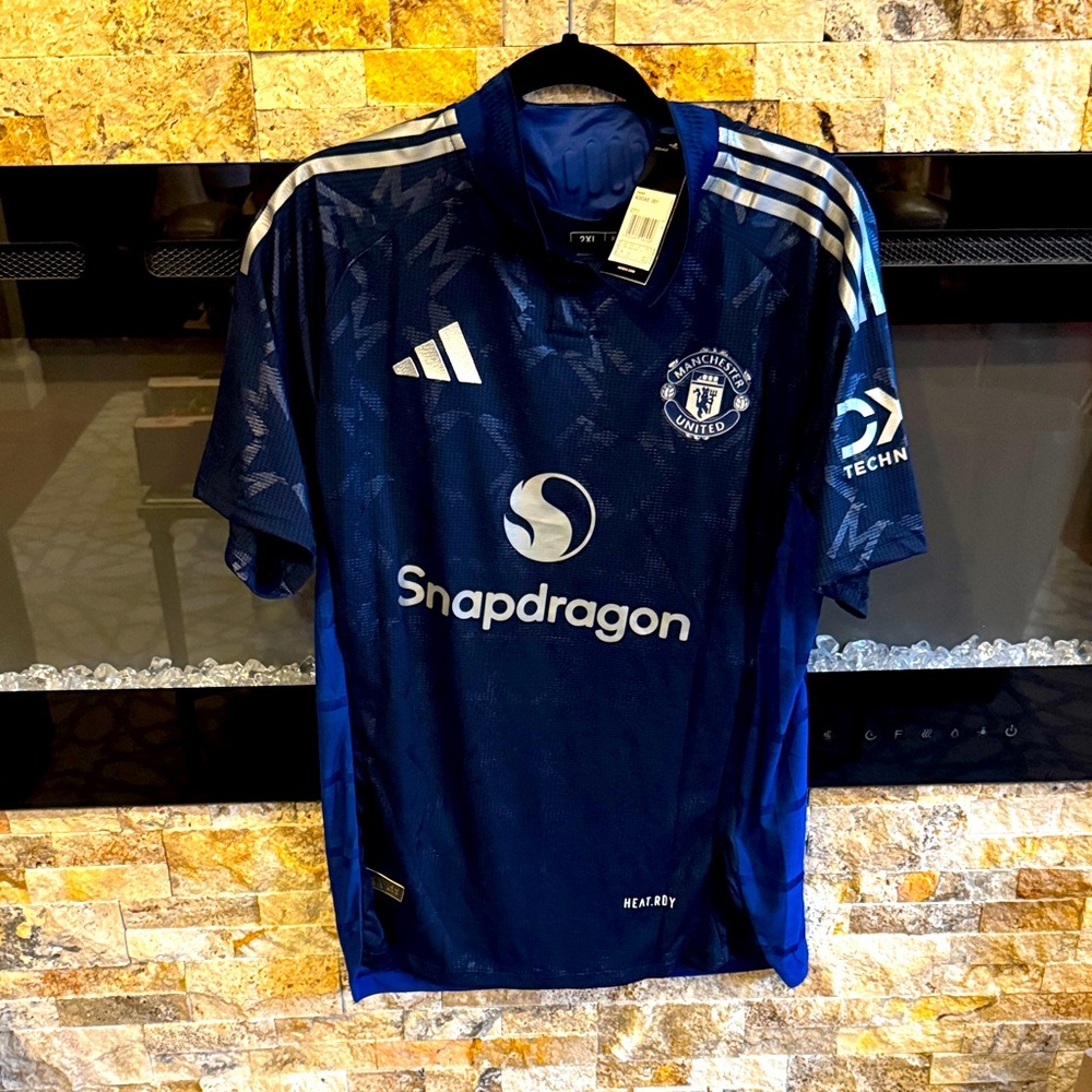Adidas brand new  Blue Manchester United Men's Jersey 2XL